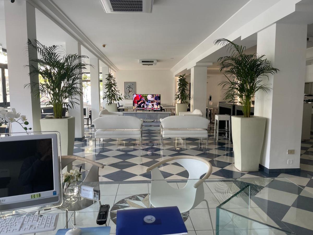 Hotel Athena Lignano Sabbiadoro Zewnętrze zdjęcie