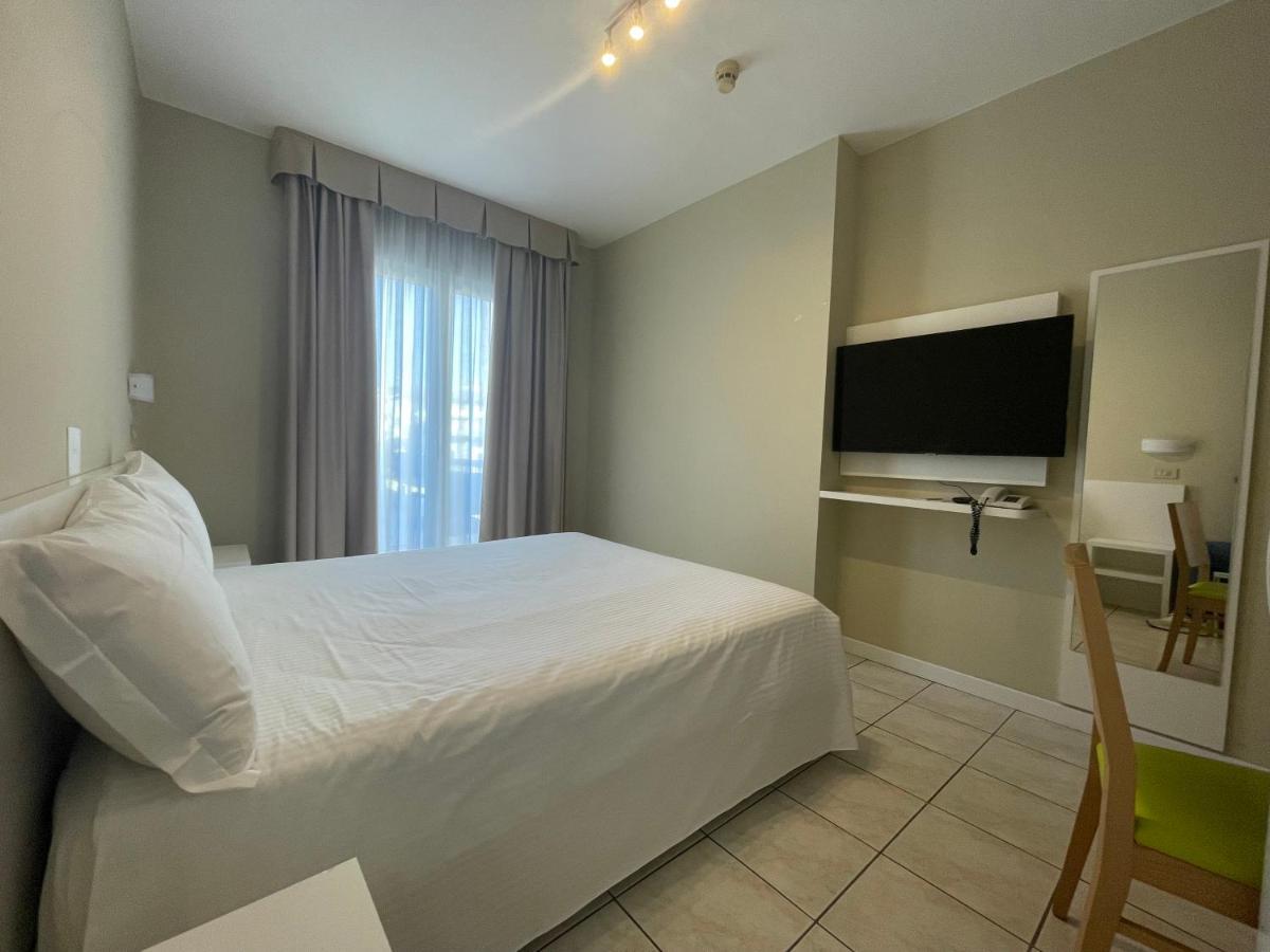 Hotel Athena Lignano Sabbiadoro Pokój zdjęcie