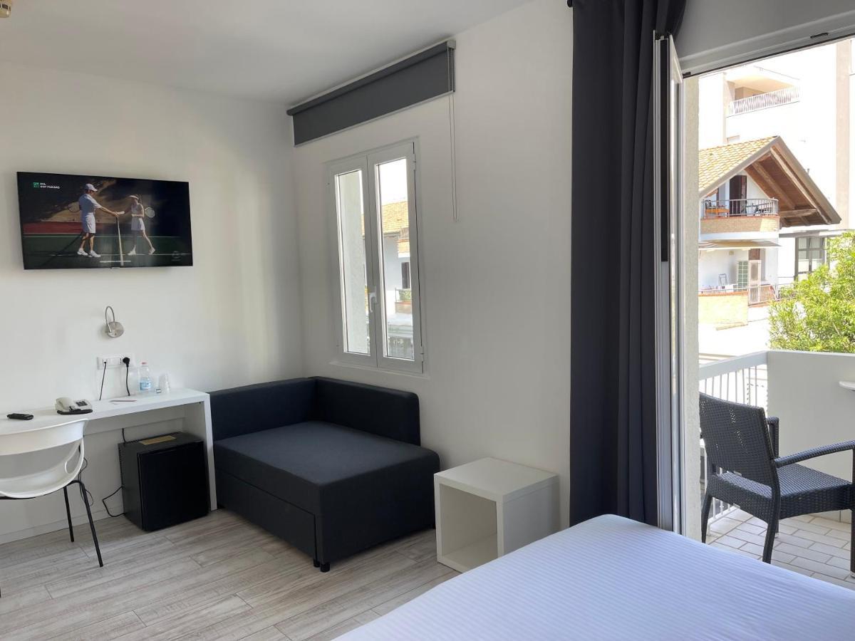 Hotel Athena Lignano Sabbiadoro Zewnętrze zdjęcie