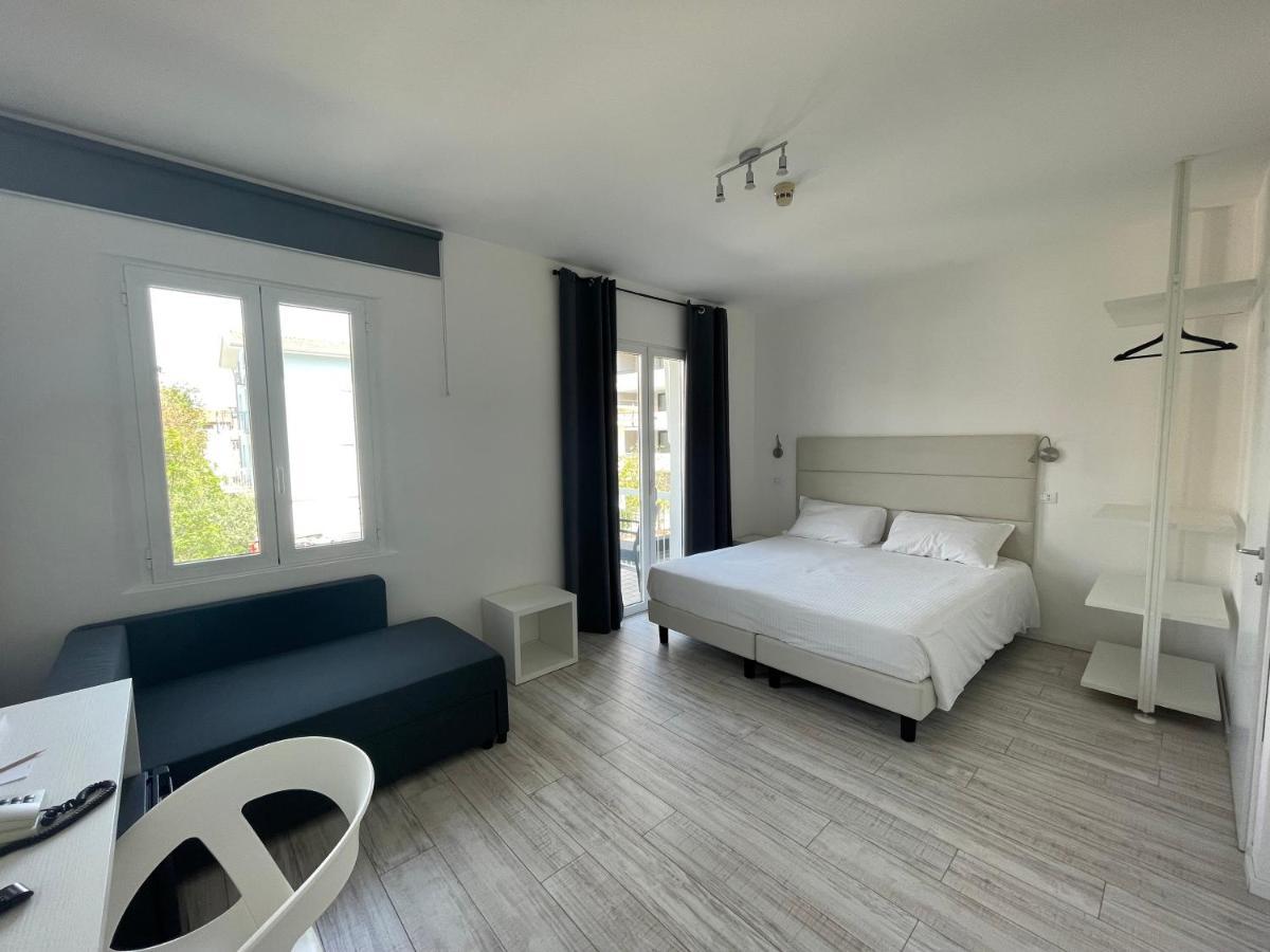 Hotel Athena Lignano Sabbiadoro Zewnętrze zdjęcie