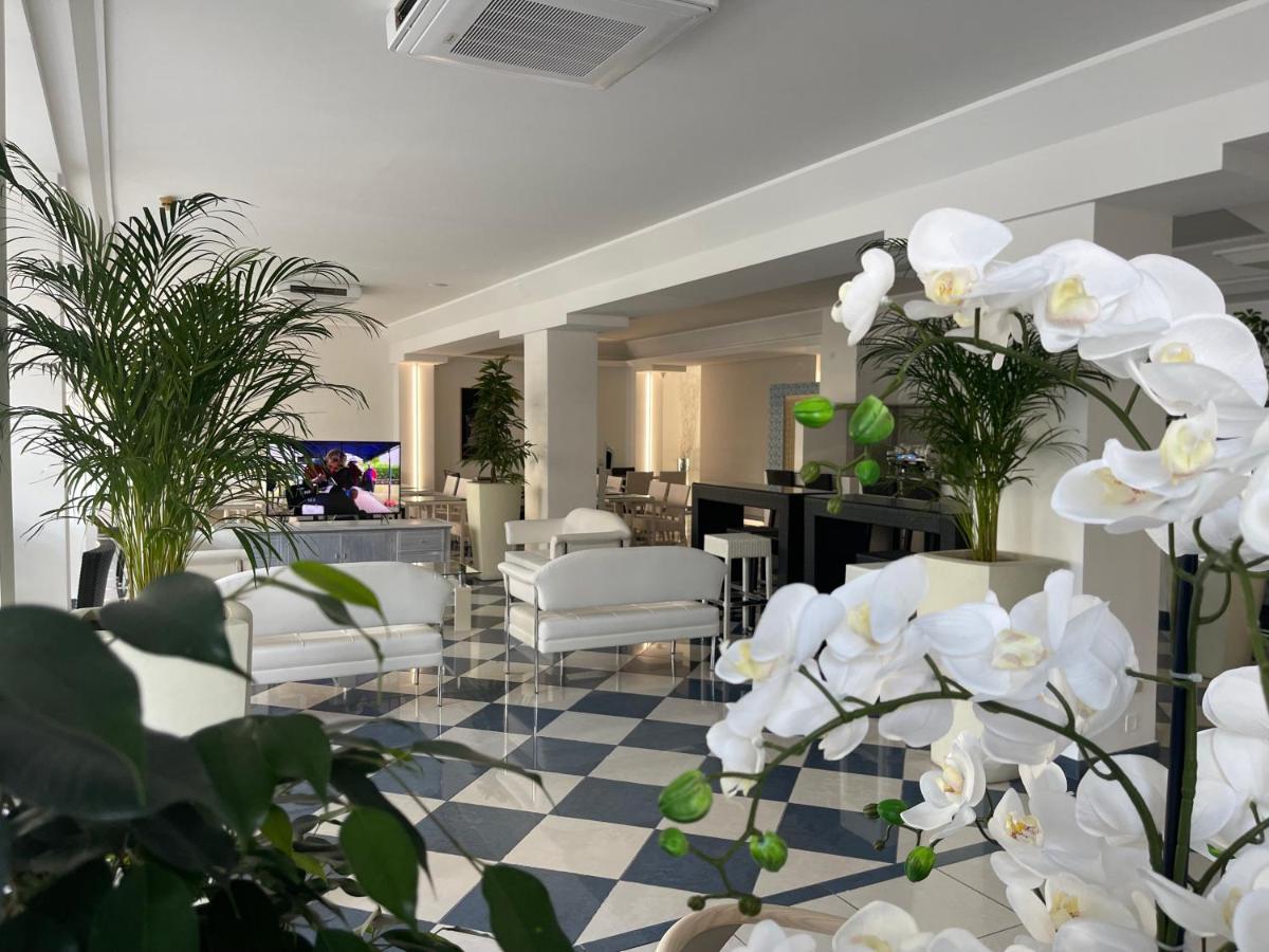Hotel Athena Lignano Sabbiadoro Zewnętrze zdjęcie