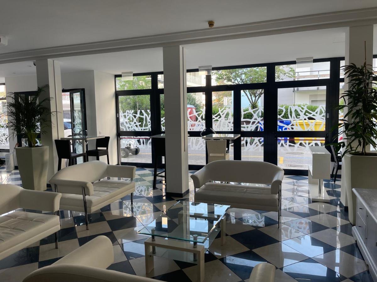 Hotel Athena Lignano Sabbiadoro Zewnętrze zdjęcie
