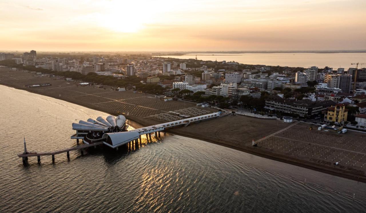 Hotel Athena Lignano Sabbiadoro Zewnętrze zdjęcie